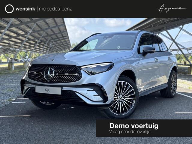 Mercedes-Benz GLC-KLASSE 300e 4MATIC Sport Edition | Night | Panoramadak | Sfeerverlichting | Digital light | 360 camera | Stoelverwarming |
