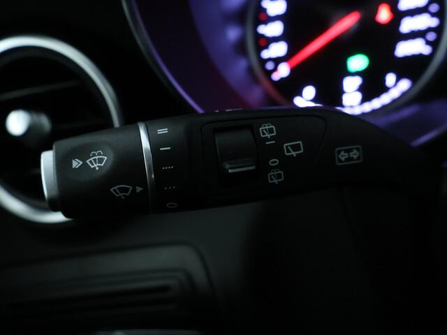 Mercedes-Benz GLC-KLASSE 300 e 4MATIC AMG Plug-In Hybride | Night Pakket | Panorama Schuif-Kanteldak | 20 Inch AMG Velgen | Inclusief 24 maanden MB Certified garantie voor Europa.