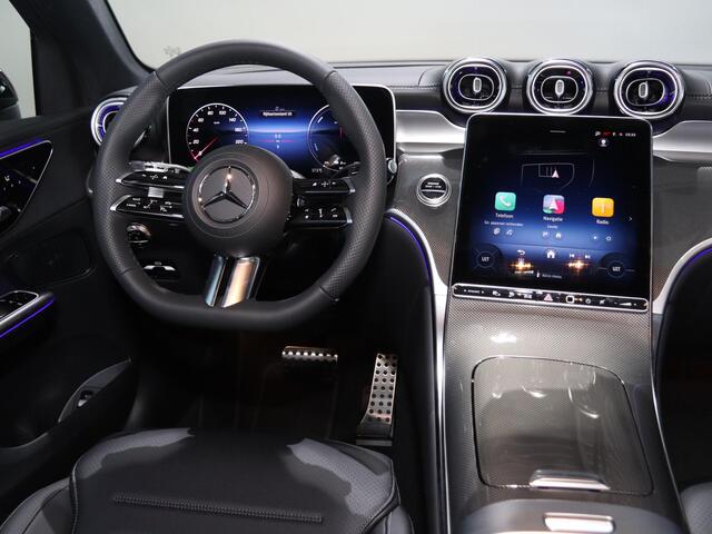 Mercedes-Benz GLC-KLASSE 300e 4MATIC Sport Edition | Panoramaschuifdak | Premium pakket | Nightpakket | 360° camera | Dodehoekassistent | DIGITAL LIGHT | Trekhaak |