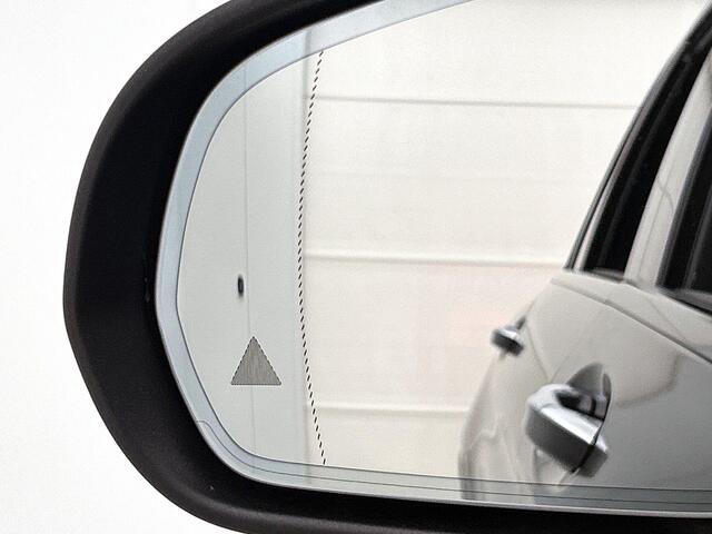 Mercedes-Benz GLC-KLASSE 300e 4MATIC Business Solution AMG Panoramadak Navigatie Camera Parkeersensoren Cruise Control Stoelverwarming Virtual Cockpit LED Ambiente verlichting Leder
