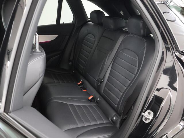 Mercedes-Benz GLC-KLASSE 300e 4MATIC AMG Line | Night | Elektrische trekhaak | Digitaal display | Memory |