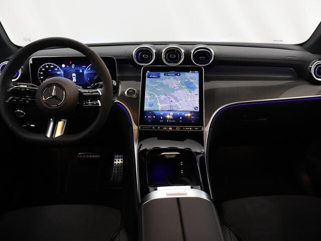 Mercedes-Benz GLC-KLASSE 300e 4MATIC Sport Edition | Panoramaschuifdak | Premium pakket | Nightpakket | 360° camera | Dodehoekassistent | DIGITAL LIGHT | Trekhaak |