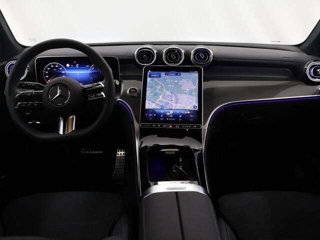 Mercedes-Benz GLC-KLASSE 300e 4MATIC Sport Edition | Panoramaschuifdak | Premium pakket | Nightpakket | 360° camera | Dodehoekassistent | DIGITAL LIGHT | Trekhaak |