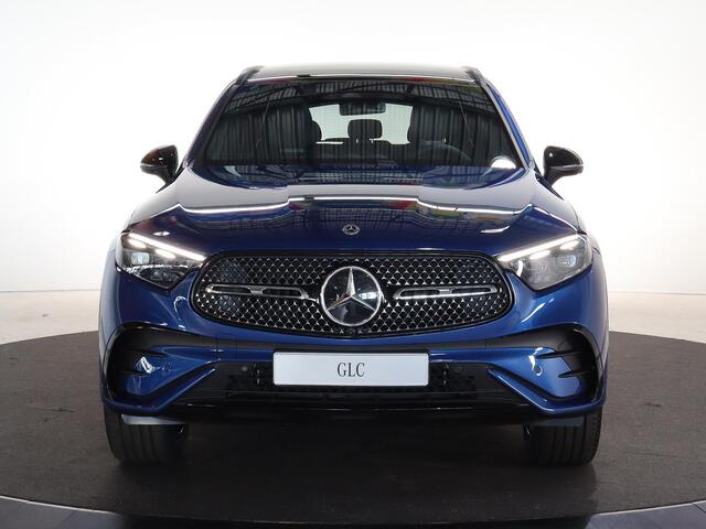 Mercedes-Benz GLC-KLASSE 300e 4MATIC Sport Edition | Panoramaschuifdak | Trekhaak | Premium | Night Pakket | 20"LM velgen AMG | 360°-camera | DIGITAL LIGHT | Stoelverwarming | Dodehoekassistent |