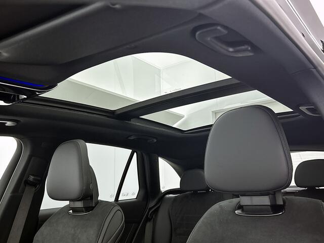 Mercedes-Benz GLC-KLASSE 300e 4MATIC Sport Edition | Trekhaak | Nightpakket | AMG Premium | Parkeerpakket met 360°-camera | Memorypakket | URBAN GUARD voertuigbescherming plus | Winter pakket | KEYLESS GO-comfortpakket | Dodehoekassistent |