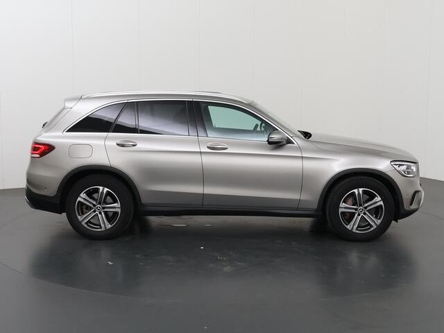 Mercedes-Benz GLC-KLASSE 200 4MATIC Premium | Stoelverwarming | Achteruitrijcamera | Widescreen | Sfeerverlichting |