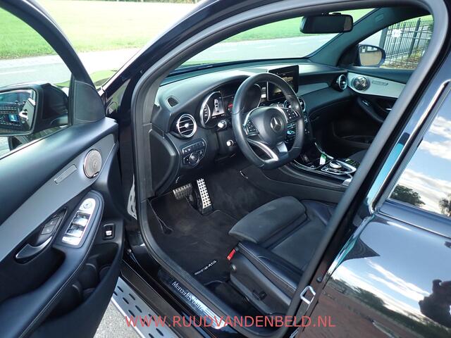 Mercedes-Benz GLC-KLASSE Coupé 250 4MATIC AMG Premium Plus BURMESTER/360*CAMERA