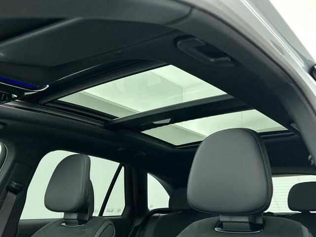 Mercedes-Benz GLC-KLASSE 300e 4MATIC Sport Edition | Premium pakket | Winter pakket | Rijassistentiepakket Plus | Trekhaak | Digital Light | Smartphone integratie | Panoramaschuifdak | 360°-camera | DIGITAL LIGHT |