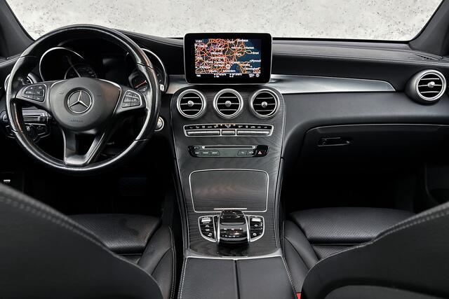 Mercedes-Benz GLC-KLASSE 350e 4MATIC Premium Plus | Elektrisch panoramadak | Leder | Camera | LED | Verwarmde stoelen