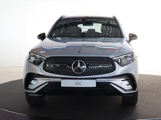 Mercedes-Benz GLC-KLASSE 300e 4MATIC Sport Edition | Panoramaschuifdak | Premium pakket | Nightpakket | 360° camera | Dodehoekassistent | DIGITAL LIGHT |
