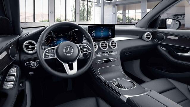 Mercedes-Benz GLC-KLASSE 300e 4MATIC Business Solution Luxury | Exclusief pakket | Digitaal instrumentenpaneel | Stoelverwarming | Trekhaak |