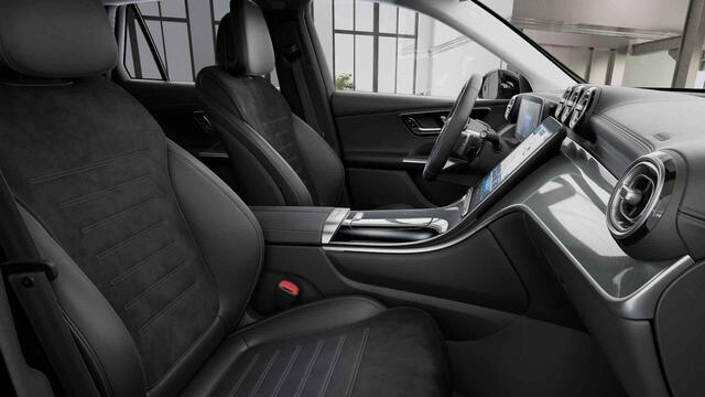 Mercedes-Benz GLC-KLASSE 300e 4MATIC AMG Line | Premium plus | Trekhaak | Winter pakket | Night pakket |
