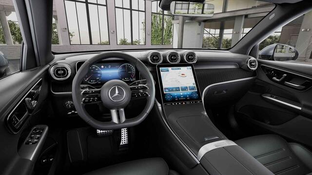 Mercedes-Benz GLC-KLASSE 300e 4MATIC AMG Line | Digital light | 20 inch | 36 camera | Trekhaak |