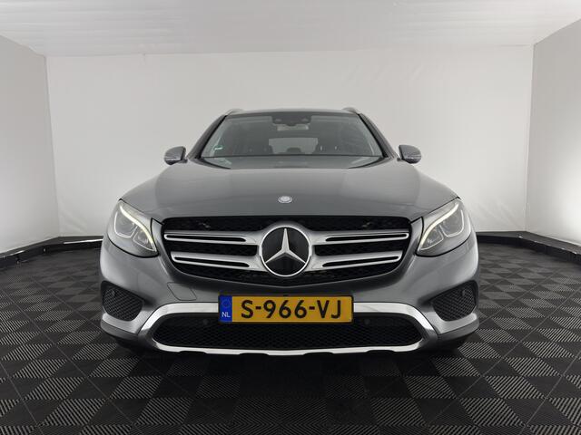 Mercedes-Benz GLC-KLASSE 350e 4MATIC Premium Plus Aut. *ADAPTIVE-CRUISE | FULL-LEATHER | FULL-LED | BLIND-SPOT | HEATED-SPORTSEATS | CAMERA | KEYLESS | AIR-SUSPENSION | PRIVACY-GLASS | NAVI-FULLMAP | 20''ALU*