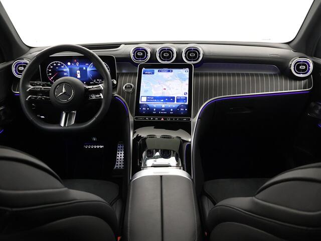 Mercedes-Benz GLC-KLASSE 300e 4MATIC AMG Line | Premium plus | Panoramadak | Trekhaak | Night pakket |