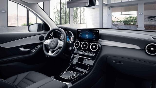 Mercedes-Benz GLC-KLASSE 300e 4MATIC Premium Plus | Night | Panoramadak | Trekhaak | Stoelverwarming | 360 graden camera |