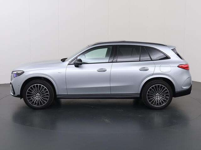 Mercedes-Benz GLC-KLASSE 300e 4MATIC Sport Edition | AMG-line | Night | Panoramadak | Sfeerverlichting | Digital light | 360 camera | Stoelverwarming |