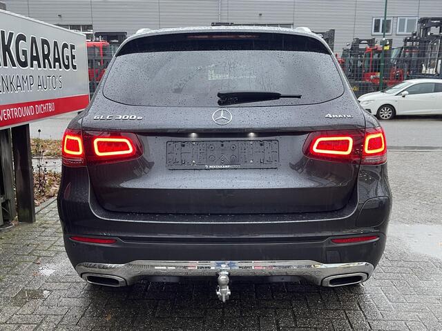 Mercedes-Benz GLC-KLASSE 300e 4MATIC 19"/Leder + memory/Stoel + stuurverwarming/Trekhaak/Camera/Dodehoek/Keyless/Apple Carplay & Android Auto