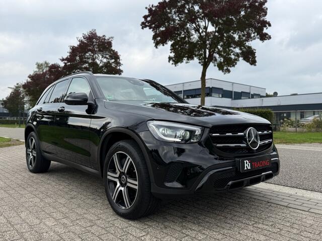 Mercedes-Benz GLC-KLASSE 300e AMG HUD Distronic+ Massage Elek. Trekhaak