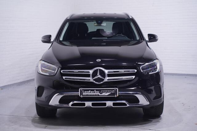 Mercedes-Benz GLC-KLASSE 200 Business Solution Limited Facelift Navigatie 19-inch NAP Lederen-comfortstoelen Afneembare-trekhaak Camera Stoelverwarming Off-road pakket