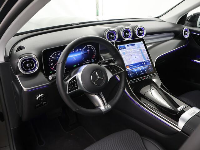 Mercedes-Benz GLC-KLASSE 300e 4MATIC Luxury Line | Panoramadak | Trekhaak | Winter pakket | Rij assistentiepakket | Premium pakket |