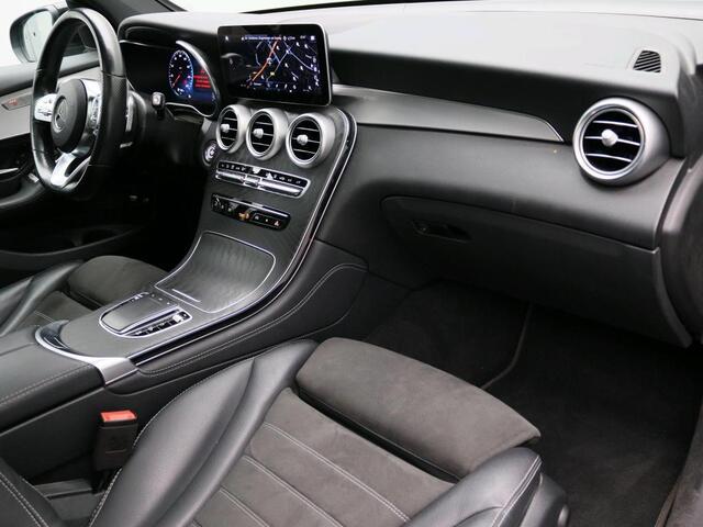 Mercedes-Benz GLC-KLASSE 300e 4MATIC AMG | Navi | Panorama | Trekhaak | Burmester |
