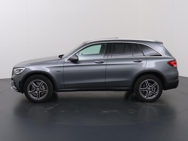 Mercedes-Benz GLC-KLASSE 300e 4MATIC Premium | AMG | Trekhaak | Panoramadak | Widescreen | Multibeam |