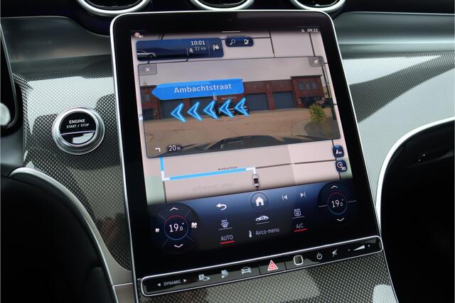 Mercedes-Benz GLC-KLASSE Coupé 300e 4MATIC Premium AMG Line | Distronic+ | Burmester | Memory | Trekhaak | Panoramadak | Surround Camera | Keyless Go | Digital Light | Rijassistentiepakket+ |