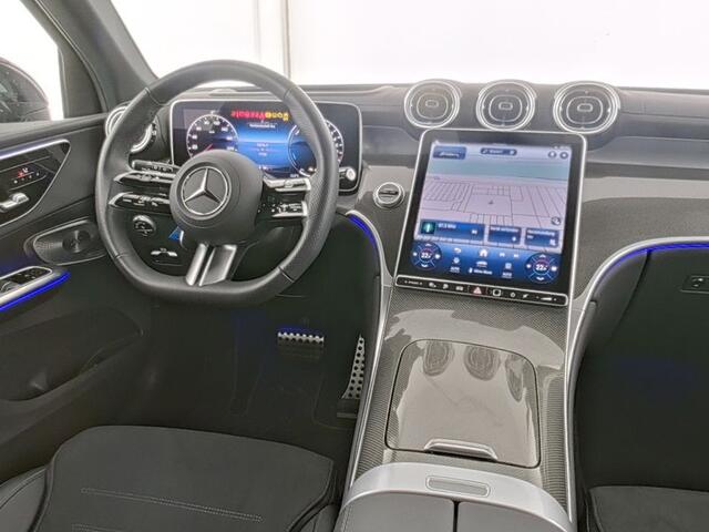 Mercedes-Benz GLC-KLASSE 300 e 4MATIC AMG Plug-In Hybride AMG Line Premium Plus | Night Pakket | Alarm Klasse 3 | trekhaak | Panorama Schuif-Kanteldak | 20 Inch AMG Velgen | Distronic. Inclusief 24 maanden MB Certified garantie voor Europa.