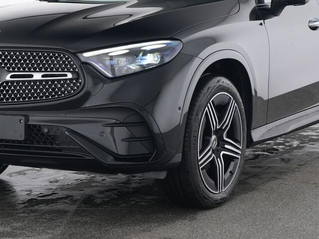 Mercedes-Benz GLC-KLASSE 300 e 4MATIC AMG Plug-In Hybride AMG Line Premium Plus | Night Pakket | Alarm Klasse 3 | trekhaak | Panorama Schuif-Kanteldak | 20 Inch AMG Velgen | Distronic. Inclusief 24 maanden MB Certified garantie voor Europa.