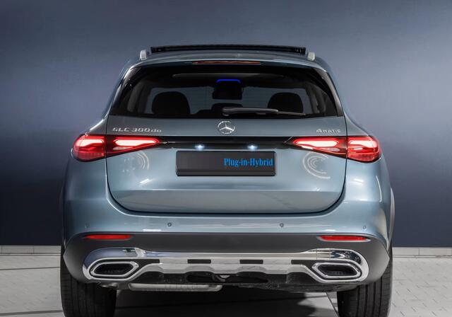 Mercedes-Benz GLC-KLASSE 300de 4MATIC Plug-in Hybrid Panoramadak Stoelkoeling Head-Up Memory Trekhaak LED Keyless-Go Stuurverwarming Stoelverwarming