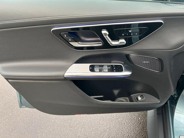 Mercedes-Benz GLC-KLASSE 300de 4MATIC AMG Line Plug-in Hybrid Distronic Night Pakket Trekhaak LED Stuurverwarming Stoelverwarming