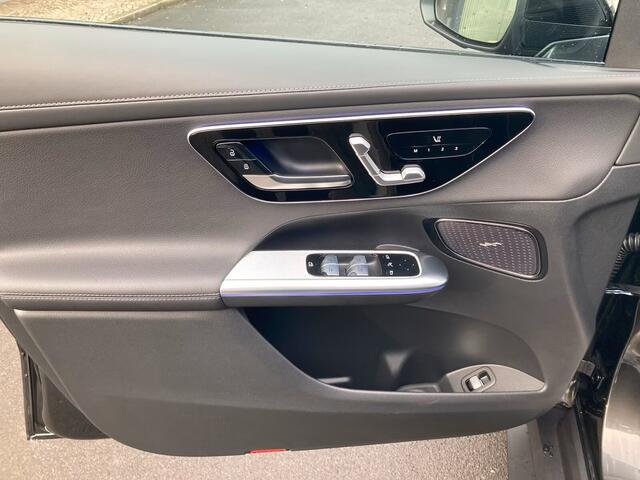 Mercedes-Benz GLC-KLASSE 300de 4MATIC AMG Line Plug-in Hybrid Distronic Night Pakket Trekhaak LED Stuurverwarming Stoelverwarming