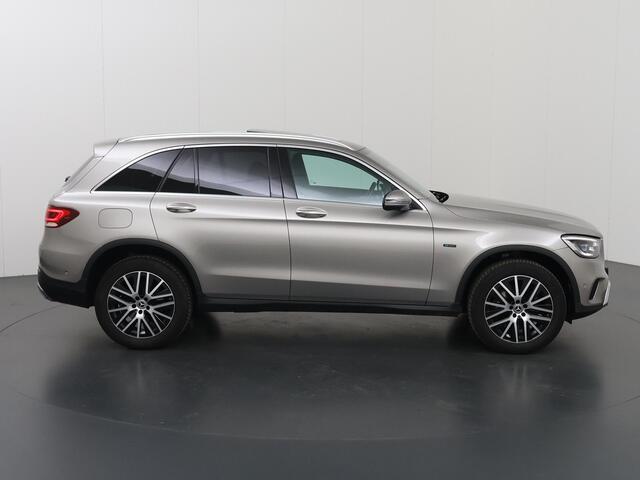 Mercedes-Benz GLC-KLASSE 300e 4MATIC Business Solution Luxury | Panoramadak | Multibeam | Burmester | 360 graden camera | Keyless |