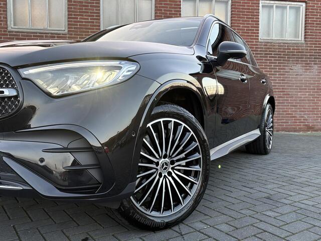 Mercedes-Benz GLC-KLASSE 300e 4MATIC AMG Line | Pano | Burmester | Trekhaak |