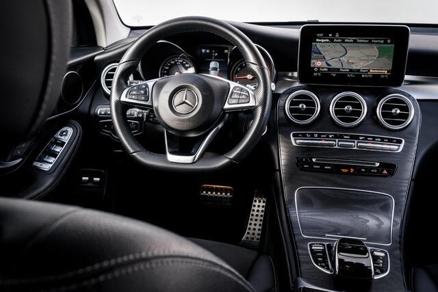 Mercedes-Benz GLC-KLASSE 250 4MATIC Premium AMG | Luchtvering | Adapt. Cruise | Trekhaak | 360 camera | memory | Stoelverwarming