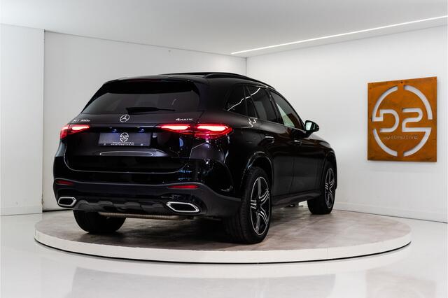 Mercedes-Benz GLC-KLASSE 300e 4MATIC AMG 313PK | Pano | Burmester | Sfeer | Trekhaak | Stoel&Stuurverw. | VOL! 12 MND Garantie