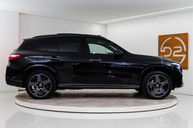 Mercedes-Benz GLC-KLASSE 300e 4MATIC AMG 313PK | Pano | Burmester | Sfeer | Trekhaak | Stoel&Stuurverw. | VOL! 12 MND Garantie