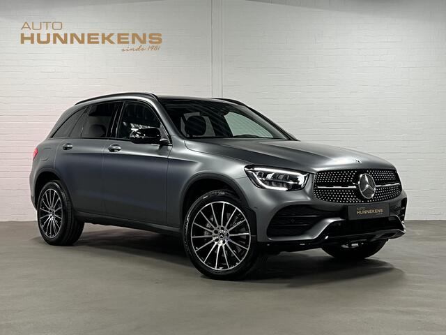 Mercedes-Benz GLC-KLASSE 300e 4MATIC *17.762KM | AMG | Open dak | Adaptive cruise | Stoel-/stuurverwarming