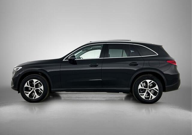 Mercedes-Benz GLC-KLASSE 300 e 4MATIC Luxury Plug-In Hybride | Avantgarde Advanced Plus | Panorama Schuif-Kanteldak | Distronic | 360° camera | Stuur en Stoelverwarming | Inclusief 24 maanden MB Certified garantie voor Europa.