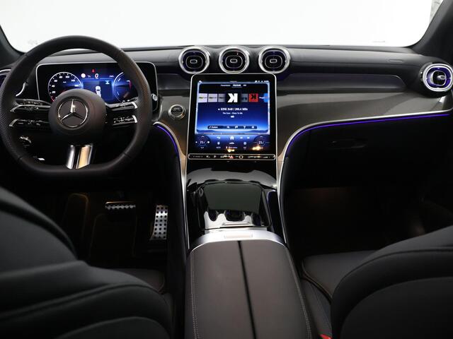 Mercedes-Benz GLC-KLASSE 300e 4MATIC Sport Edition | Panoramaschuifdak | Trekhaak | Premium | Night Pakket | 20"LM velgen AMG | 360°-camera | DIGITAL LIGHT | Stoelverwarming | Dodehoekassistent |