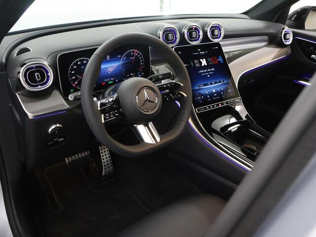 Mercedes-Benz GLC-KLASSE 300e 4MATIC Sport Edition | Panoramaschuifdak | Premium pakket | Nightpakket | 360° camera | Dodehoekassistent | DIGITAL LIGHT |