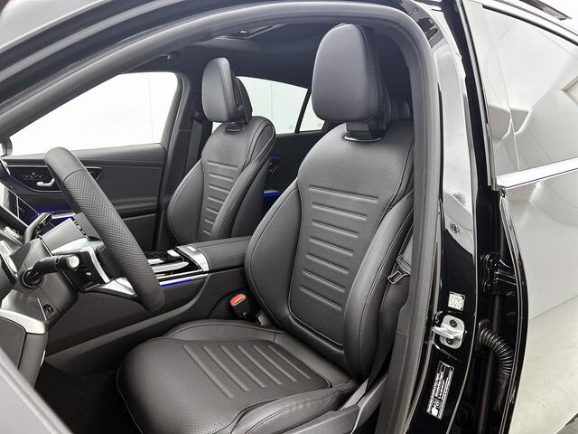 Mercedes-Benz GLC-KLASSE Coupé 300e 4MATIC Business Solution AMG | Trekhaak | Panoramaschuifdak | Memorypakket voorstoelen | URBAN GUARD voertuigbescherming plus | 19 inch AMG velgen | Sfeerverlichting | EASY PACK achterklep |