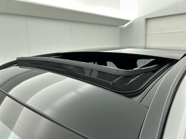 Mercedes-Benz GLC-KLASSE 300e 4MATIC Sport Edition | Premium pakket | Nightpakket | Trekhaak | Rijassistentiepakket Plus | Winter pakket | Digital Light | 360° camera | MBUX Augmented Reality |