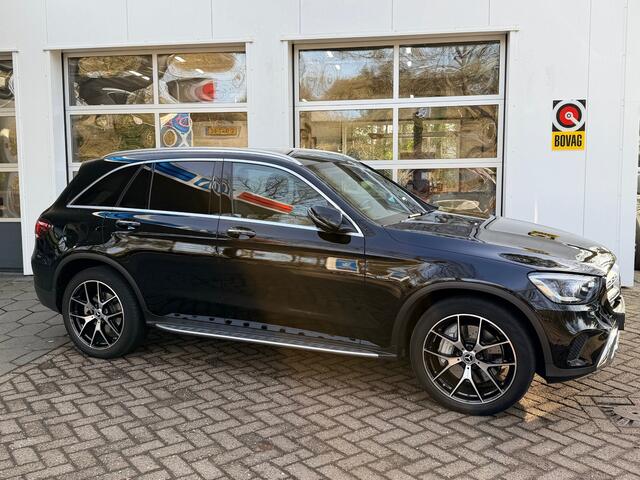 Mercedes-Benz GLC-KLASSE 300e 4MATIC/ Panodak/ Burmester/ 360/ Head-up