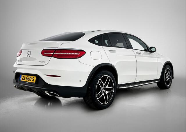 Mercedes-Benz GLC-KLASSE GLC-Coupé 300 4-MATIC AMG | Night pakket | Schuifdak | Treeplanken | Burmester Sound | 360gr Camera | Lederen bekleding | ALL SEASONS banden