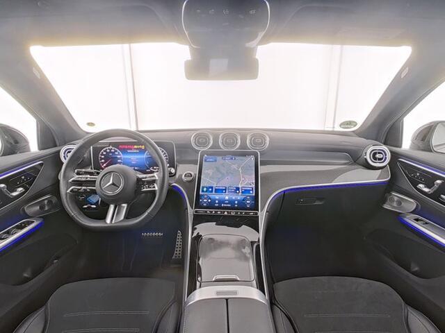 Mercedes-Benz GLC-KLASSE Coupé 300 e 4MATIC AMG Plug-In Hybride Edition AMG | Panorama Schuifkanteldak | Alarm Klasse 3 | Trekhaak | Night Pakket | Burmester®. Inclusief 24 maanden MB Certified garantie voor Europa.