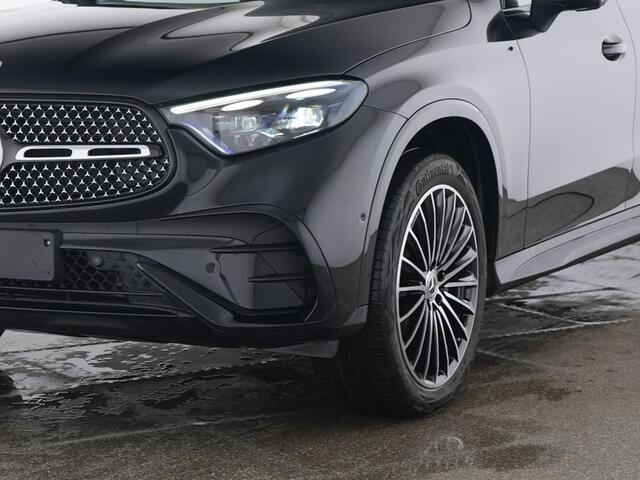 Mercedes-Benz GLC-KLASSE Coupé 300 e 4MATIC AMG Plug-In Hybride Edition AMG | Panorama Schuifkanteldak | Alarm Klasse 3 | Trekhaak | Night Pakket | Burmester®. Inclusief 24 maanden MB Certified garantie voor Europa.