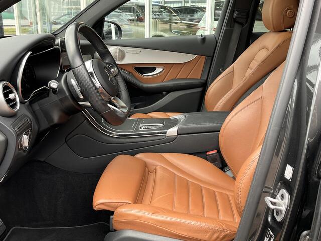 Mercedes-Benz GLC-KLASSE Coupé 300 e 4MATIC | Bruin leer | Schuifdak | AMG Burmester| Rijassistentie pakket| Trekhaak| Keyless Entry| 360 camera | Carplay| Multibeam LED| Sfeerverlichting| Stoelverwarming