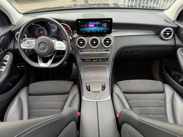 Mercedes-Benz GLC-KLASSE 300e 4MATIC Business Solution AMG Pano-Dak | Camera | Stoelverw. | Elekt. Klep